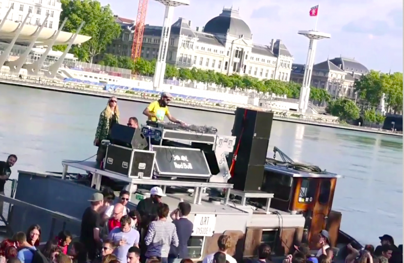 Full moule & funk in Lyon