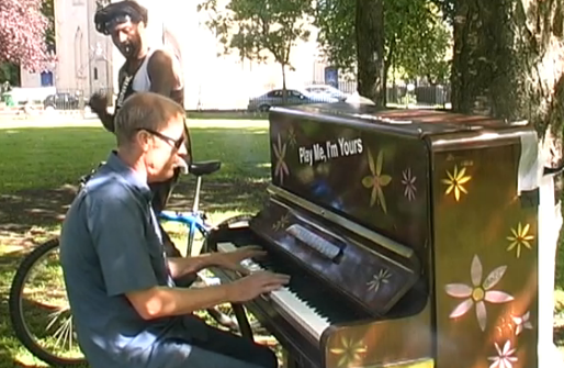 Street Piano 